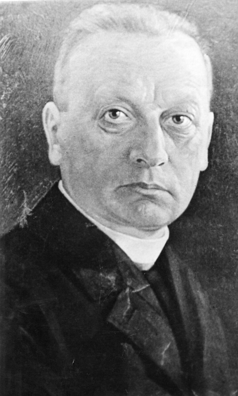 Ks. Bolesław Domański (1872-1939) był prezesem Związku Polaków w Niemczech w latach 30. XX wieku, przywódcą duchowym i politycznym polskiej mniejszości narodowej w Republice Weimarskiej i III Rzeszy, proboszczem w Złotowie i Zakrzewie.