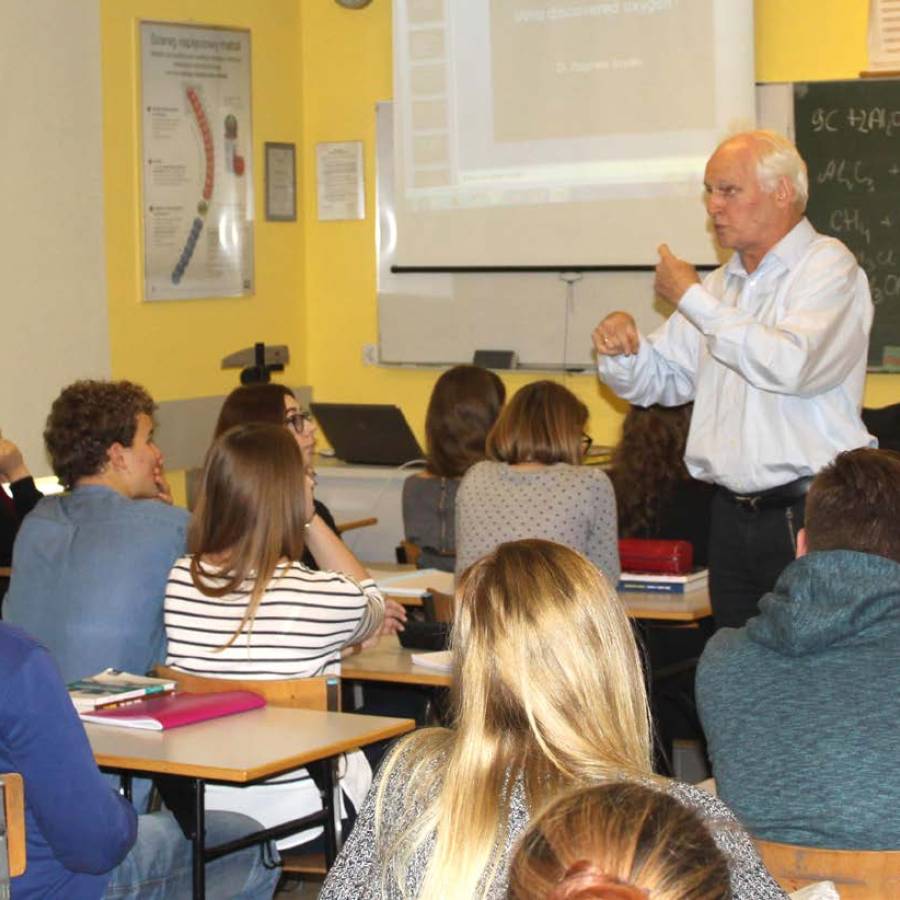 Kształcenie pokoleń